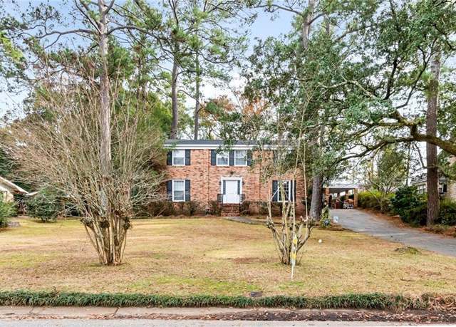 Property at 1805 Indian Creek Dr N, Mobile, AL 36607, 5 beds, 3 baths