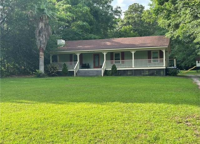 Property at 9016 Julie St, Mobile, AL 36608, 3 beds, 1.5 baths