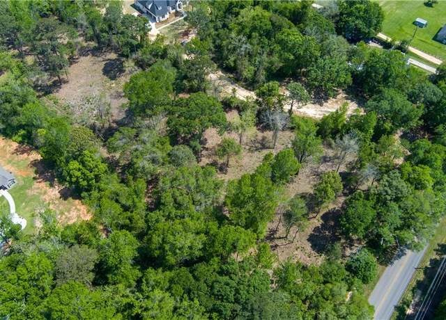 Property at 2825 Mcfarland Rd, Mobile, AL 36695