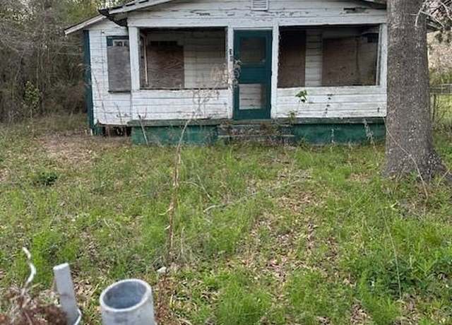 Property at 836 Garrison Ave, Prichard, AL 36610, 3 beds, 1 bath
