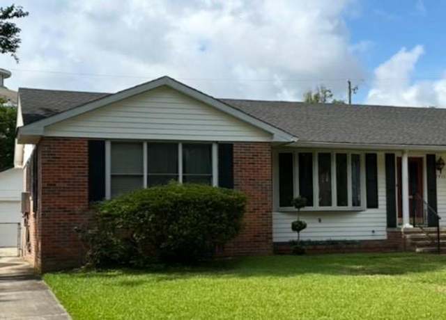 Property at 2911 Thornhill Dr, Mobile, AL 36606, 3 beds, 2 baths