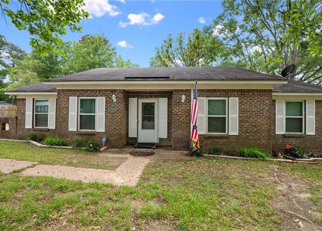 Property at 8341 Meadow Ln N, Irvington, AL 36544, 4 beds, 3 baths