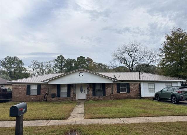 Property at 4109 Shana Dr, Mobile, AL 36605, 4 beds, 2 baths
