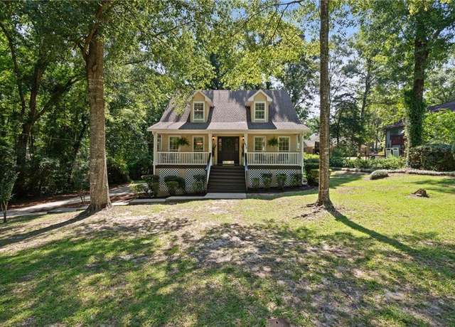 Property at 1673 Aden Rd, Mobile, AL 36695, 4 beds, 2.5 baths