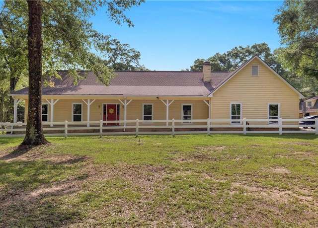 Property at 10730 Elnina Dr, Mobile, AL 36608, 6 beds, 4 baths