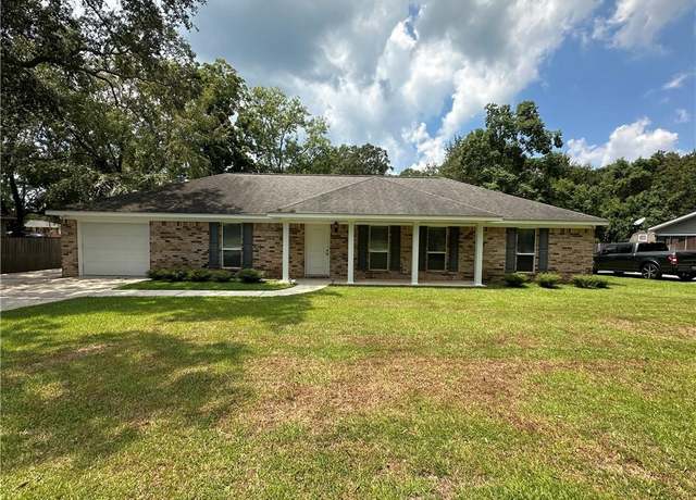 Property at 629 Pine St, Saraland, AL 36571, 3 beds, 2 baths