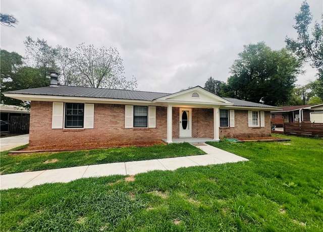 Property at 5654 Overlook Rd, Mobile, AL 36618, 3 beds, 2 baths
