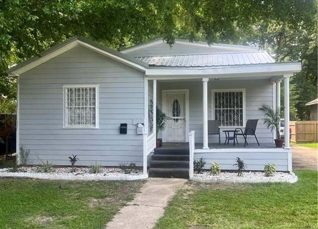 Property at 1951 Jones Ave, Mobile, AL 36617