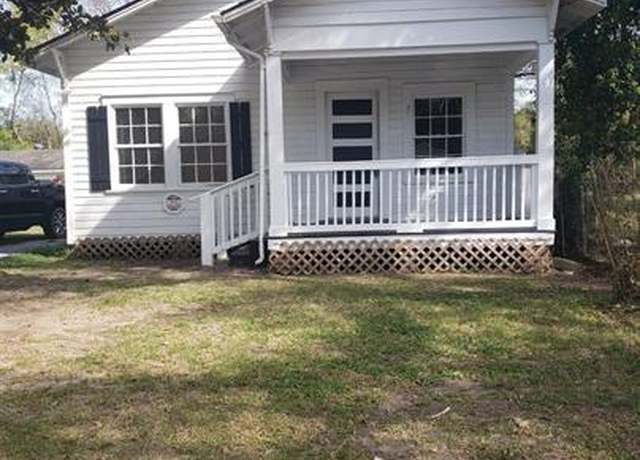 Property at 156 Hemley Ave, Mobile, AL 36607, 3 beds, 1 bath