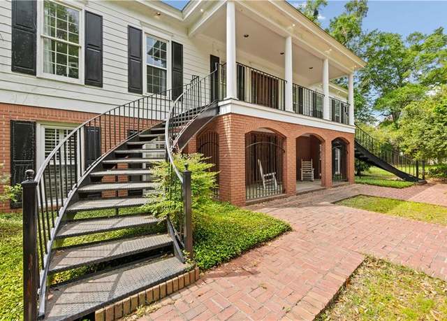 Property at 3759 The Cedars Ave, Mobile, AL 36608, 4 beds, 3.5 baths
