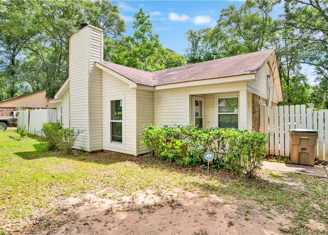 Property at 7823 Murray Heights Dr W, Irvington, AL 36544, 3 beds, 2 baths