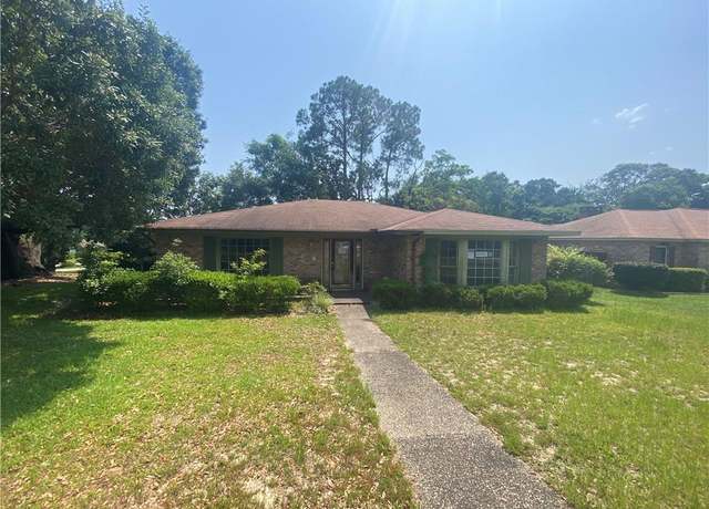 Property at 5213 Drexel Dr, Mobile, AL 36693, 3 beds, 2 baths