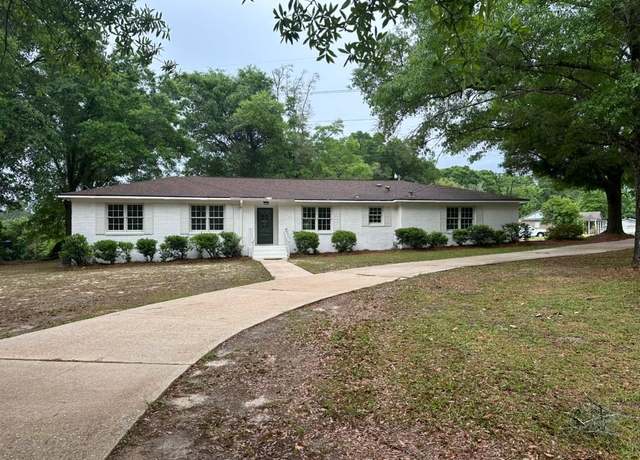 Property at 3050 Lacoste Rd, Mobile, AL 36618, 3 beds, 2 baths