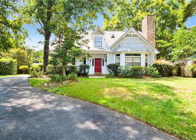 Property at 6505 Lighthouse Ct, Mobile, AL 36695, 3 beds, 2.5 baths