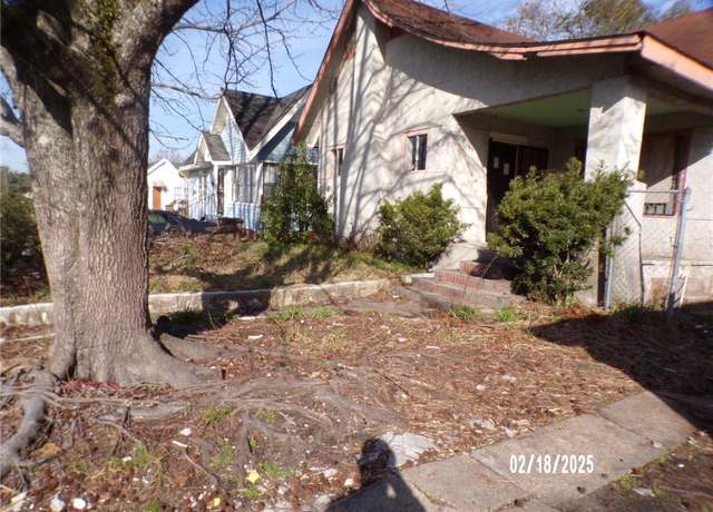 Property at 1802 La Salle St, Mobile, AL 36606, 2 beds, 1 bath
