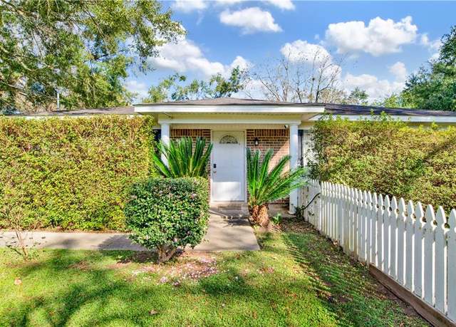 Property at 5023 Freeway Ln, Mobile, AL 36619, 3 beds, 1.5 baths