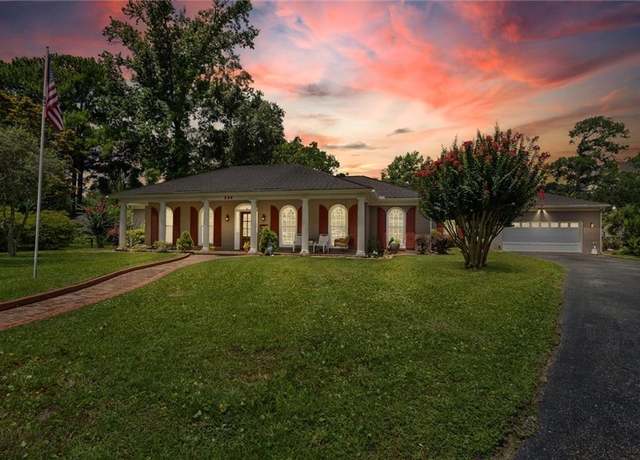 Property at 254 Berkley Ct, Mobile, AL 36606, 3 beds, 3 baths