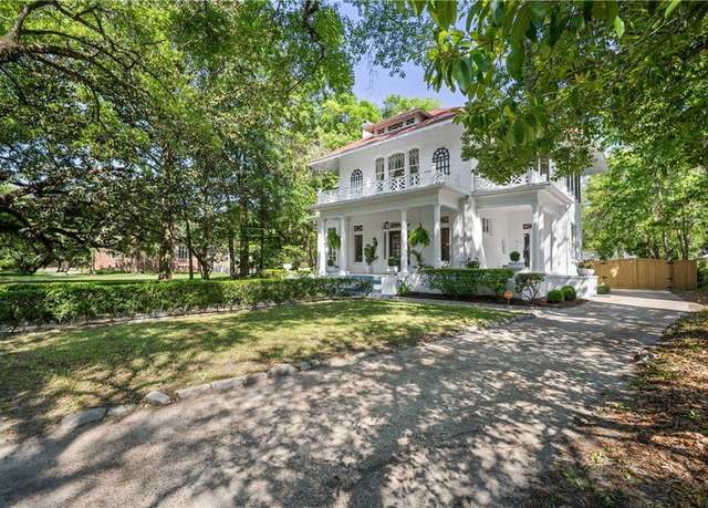 Property at 1664 Government St, Mobile, AL 36604, 4 beds, 2.5 baths