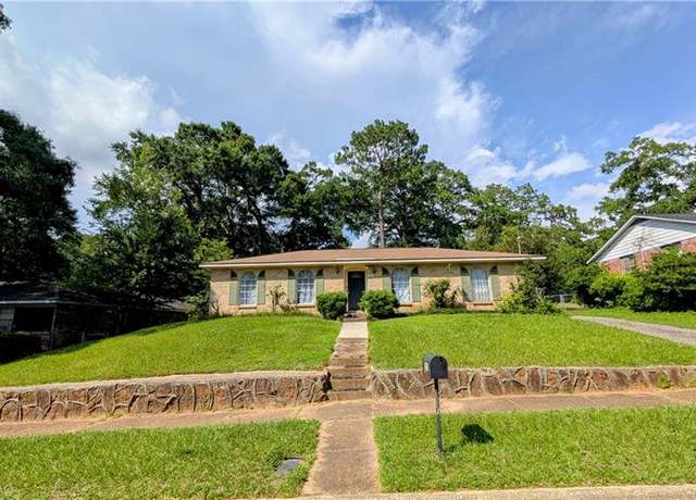 Property at 2629 Mountbrook Dr, Mobile, AL 36693, 3 beds, 2 baths