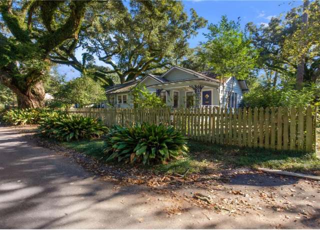 Property at 2159 Emogene St, Mobile, AL 36606, 3 beds, 2 baths