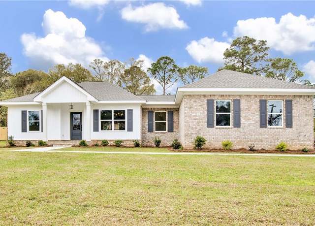 Property at 6001 Cooper Dr, Mobile, AL 36693, 3 beds, 2 baths