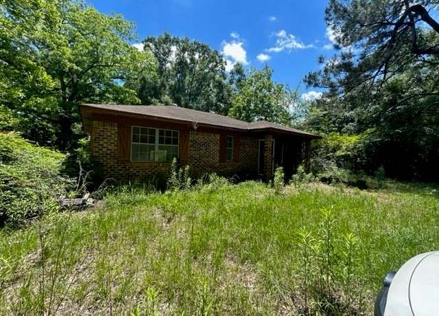Property at 1368 Hubert Pierce Rd, Mobile, AL 36608, 3 beds, 1.5 baths