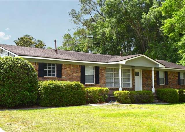 Property at 6208 Anthony Dr W, Theodore, AL 36582, 3 beds, 2 baths
