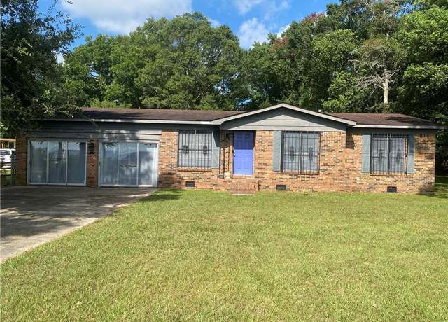 Property at 3470 Bay Front Rd, Mobile, AL 36605, 3 beds, 1 bath