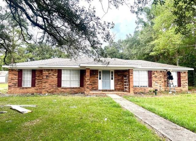Property at 7650 Harbor Dr, Irvington, AL 36544, 3 beds, 2 baths