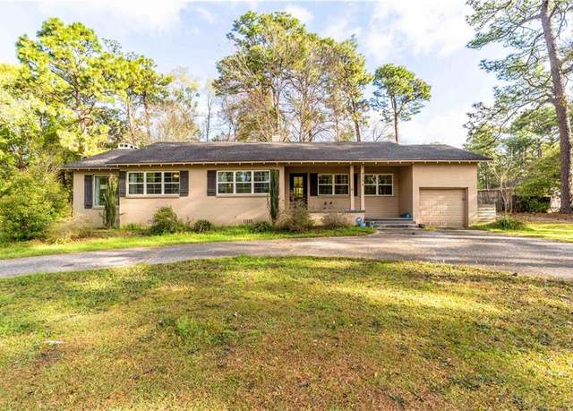Property at 4256 Michael Blvd, Mobile, AL 36609, 3 beds, 2 baths