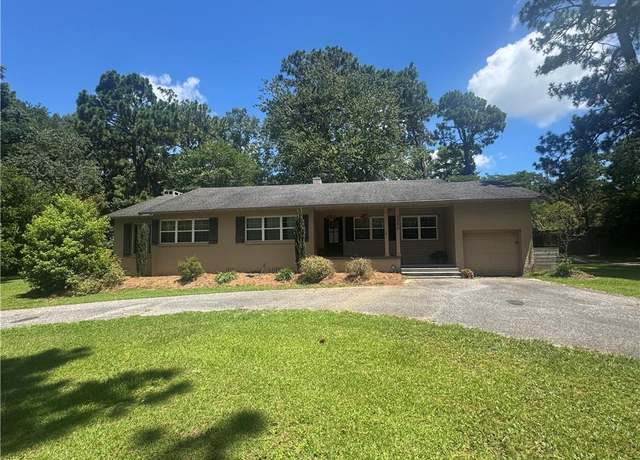 Property at 4256 Michael Blvd, Mobile, AL 36609, 3 beds, 2 baths