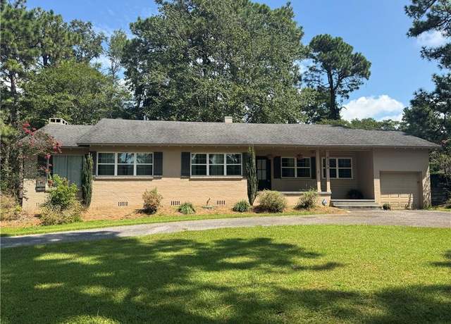 Property at 4256 Michael Blvd, Mobile, AL 36609, 3 beds, 2 baths