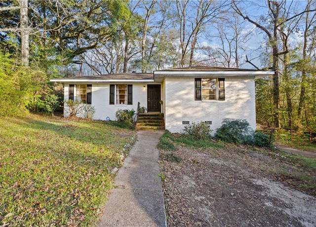 Property at 1200 Oak Lane Dr, Mobile, AL 36618, 3 beds, 1 bath