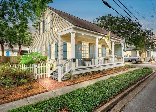 Property at 300 Marine St, Mobile, AL 36604, 2 beds, 2 baths