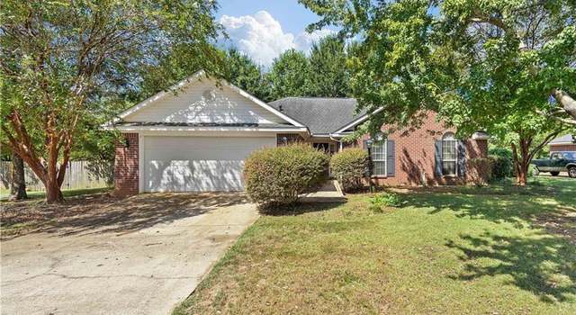 Photo of 1120 Colonial Hills Dr, Mobile, AL 36695