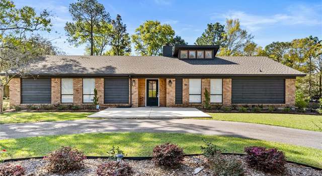 Photo of 8401 Twin Lakes Dr, Mobile, AL 36695