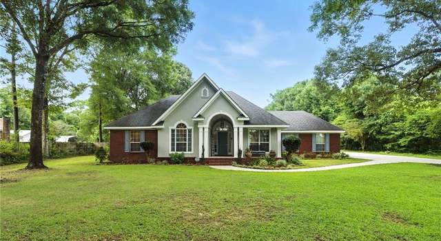 Photo of 10320 Garris Dr, Mobile, AL 36695
