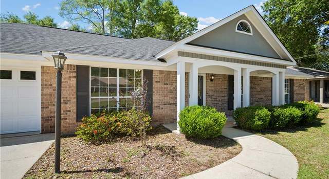Photo of 6303 Woodside Dr N, Theodore, AL 36582