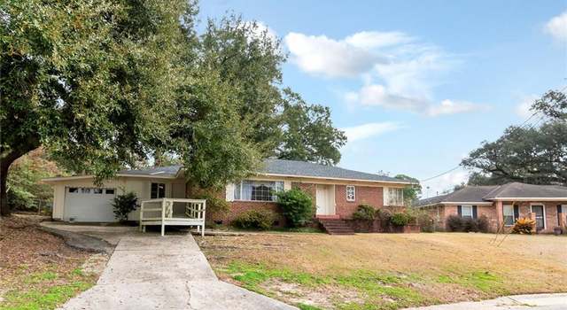 Photo of 310 Lourdes Cir E, Mobile, AL 36617