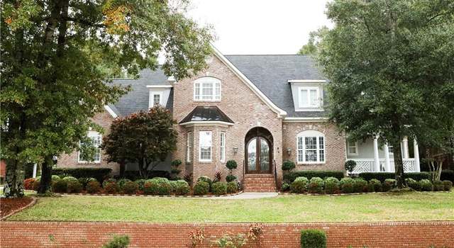 Photo of 7669 Berwick Ct, Mobile, AL 36695