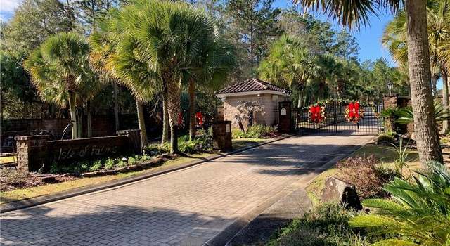 Photo of 7201 Isle Of Palms Dr, Mobile, AL 36695