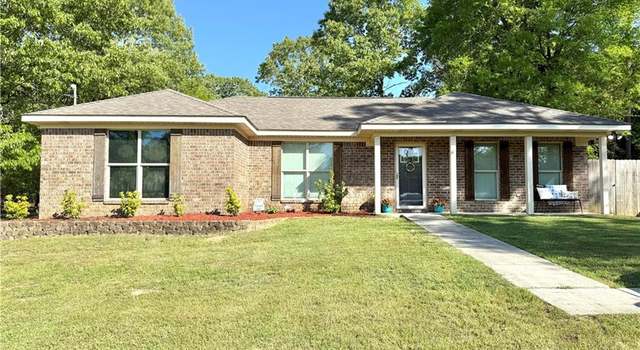Photo of 1079 Timber Creek Dr S, Axis, AL 36505