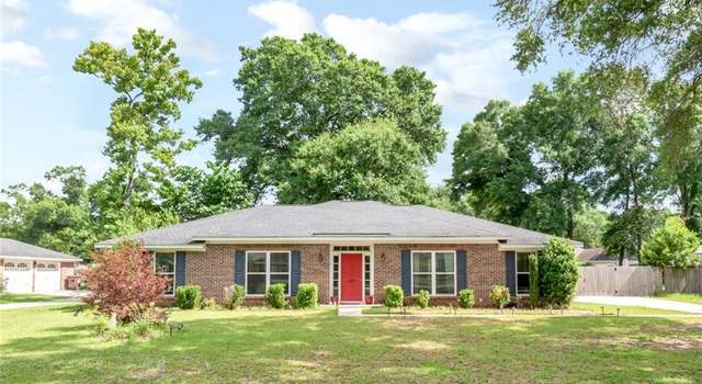 Photo of 459 Vaughan Dr S, Satsuma, AL 36572