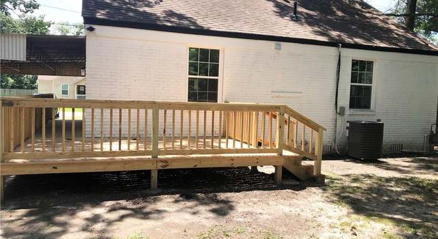 Photo of 2700 Emogene St, Mobile, AL 36606