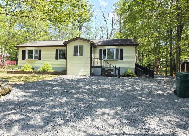 Property at 3359 Woodland Dr, Tobyhanna, PA 18466, 3 beds, 2 baths