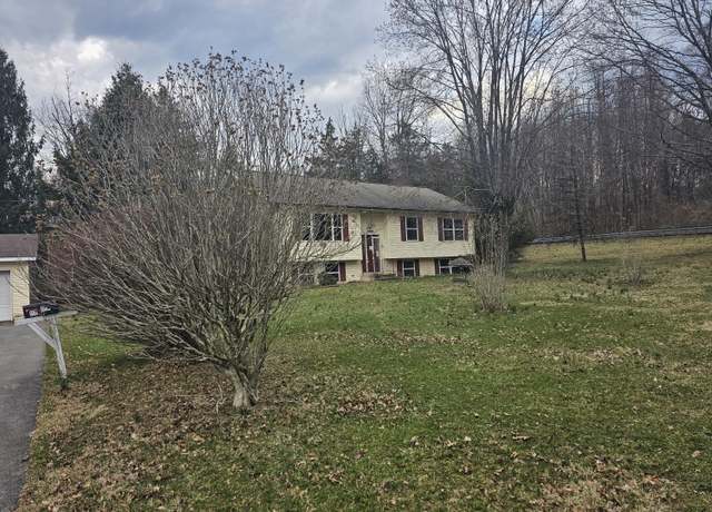 Property at 1111 Delabole Juntion Rd, Pen Argyl, PA 18072, 3 beds, 1 bath
