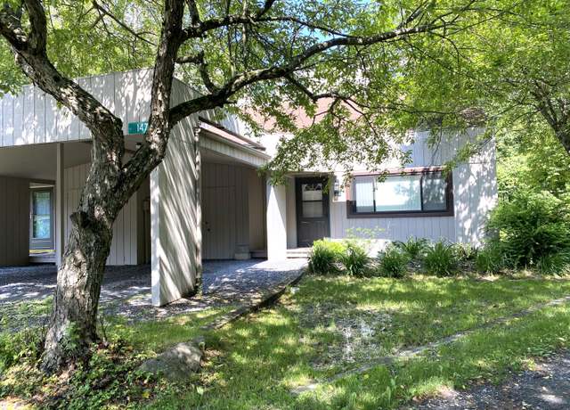 Property at 147 Ridge Dr, Tannersville, PA 18372, 3 beds, 2 baths