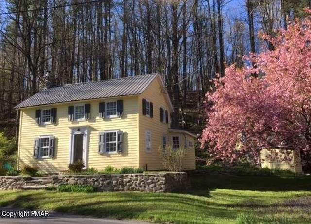 Property at 454 Pensyl Creek Rd, Stroudsburg, PA 18360, 3 beds, 2.5 baths