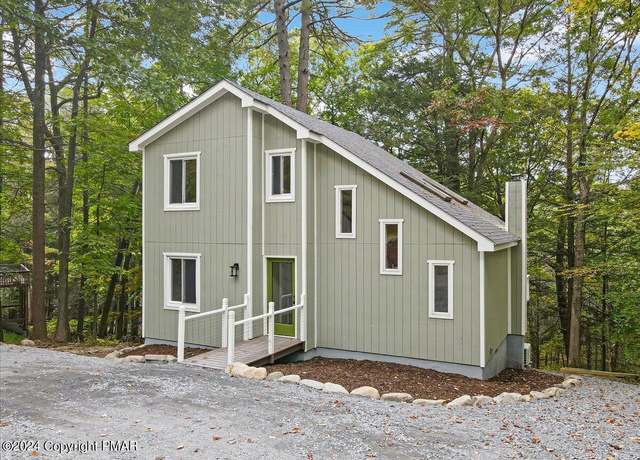 Property at 159 Manchester Dr, Bushkill, PA 18324, 4 beds, 2.5 baths