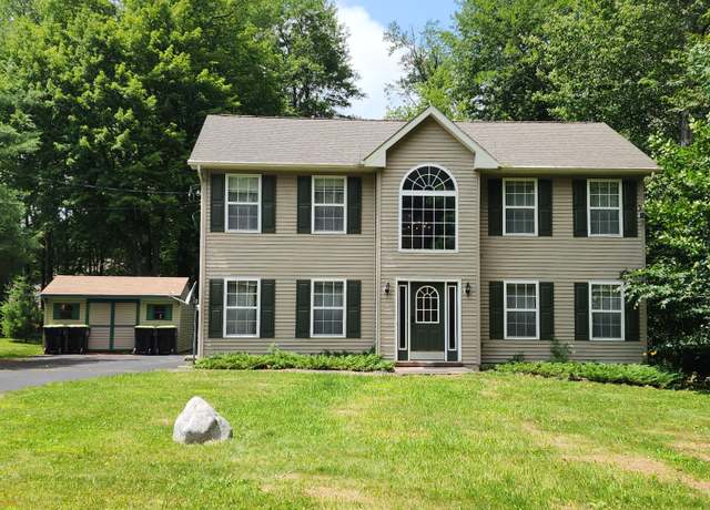 Property at 107 Birchwood Rd, Blakeslee, PA 18610, 4 beds, 2.5 baths